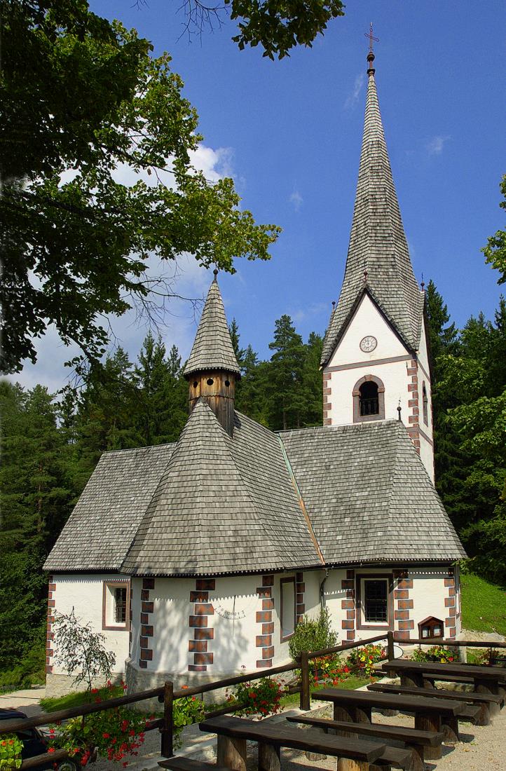 Podružnična cerkev sv. Helene